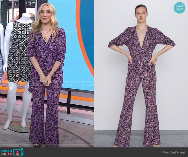 Zara Floral Print Blouse worn by Chassie Post on Today