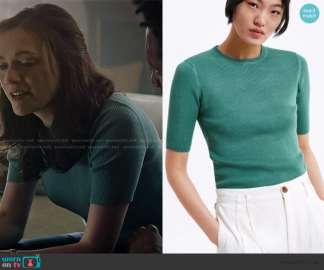 Zara Short Sleeve Ribbed Tee worn by Kate (Charlotte Ritchie) on You