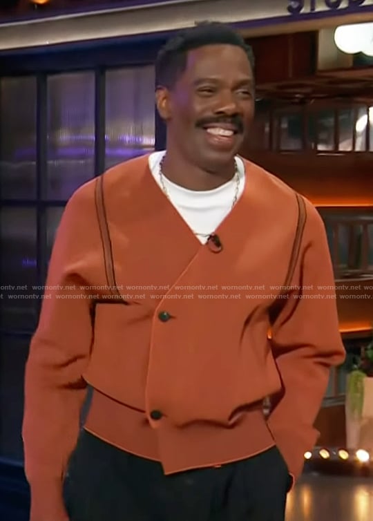 Colman Domingo’s orange cardigan on The Kelly Clarkson Show