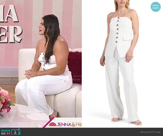 Maison D'Amelie Crinkle Crepe Vest With Removable Straps in Oatmilk worn by Ilona Maher on Today