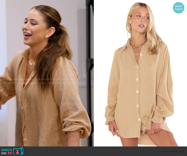 Show Me Your Mumu Captain Tunic Top worn by Nia Booko on The Valley