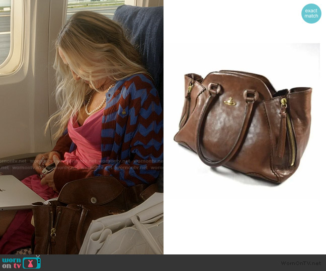 Vivienne Westwood Orb Tote Bag Leather Tea Brand worn by Carrie Bradshaw (Sarah Jessica Parker) on And Just Like That