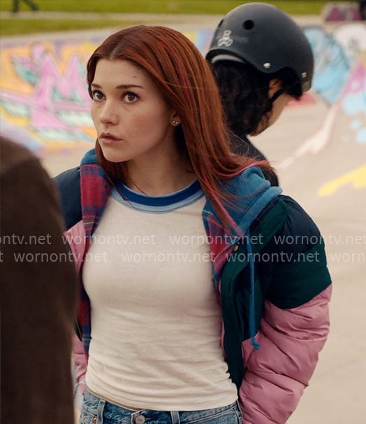 Abby’s white t-shirt with blue trim and puffer jakcet on Ginny & Georgia