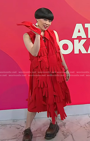 Atsuko Okatsuka’s red glove layered dress on Today