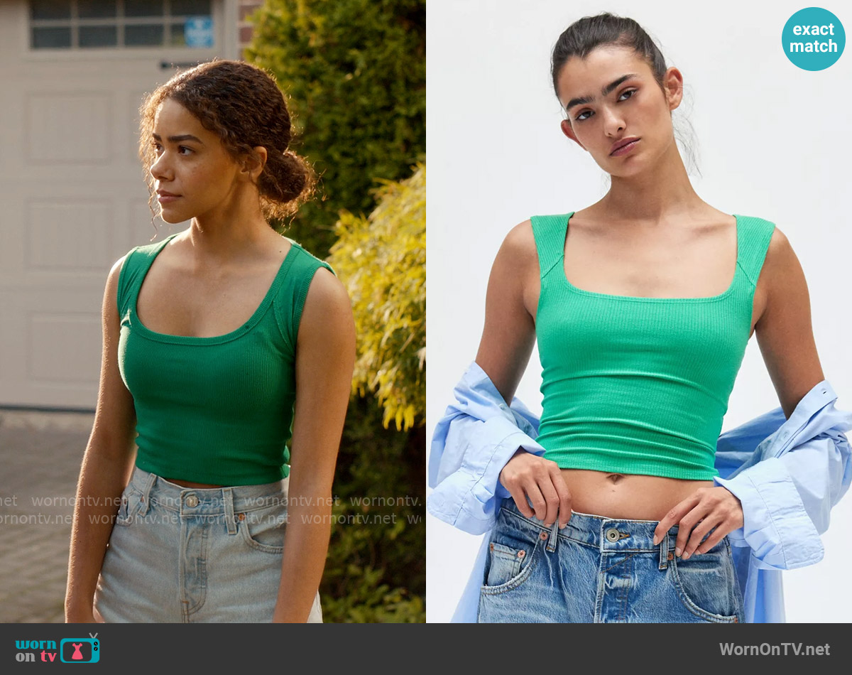 BDG Square Neck Fitted Tank worn by Ginny Miller (Antonia Gentry) on Ginny & Georgia