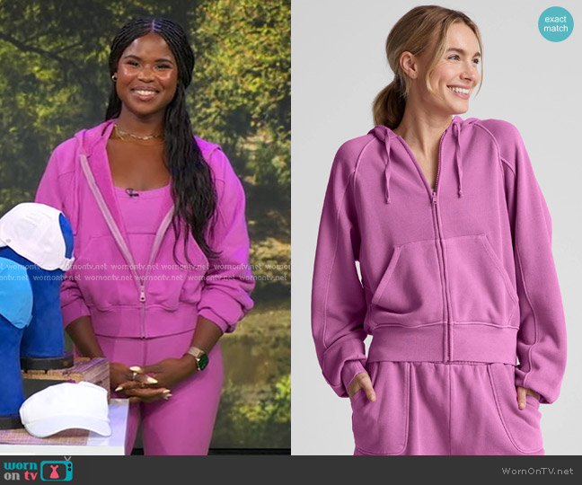 Beyond Yoga Cali Zip Up Hoodie in Washed Sunset Violet worn by Ciara Lucas on Good Morning America