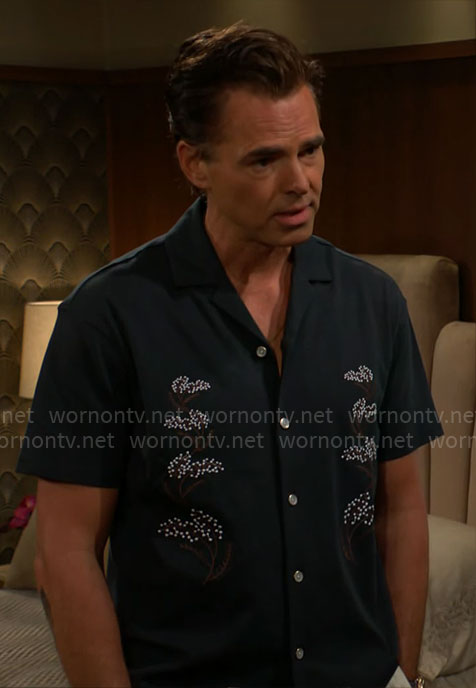 Billy’s dark green embroidered shirt on The Young and the Restless
