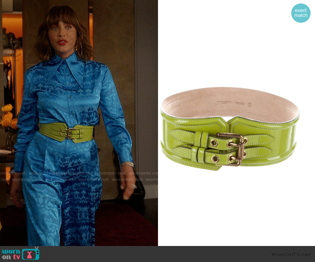 Burberry Wide Patent Leather Waist Belt worn by Lisa Todd Wexley (Nicole Ari Parker) on And Just Like That