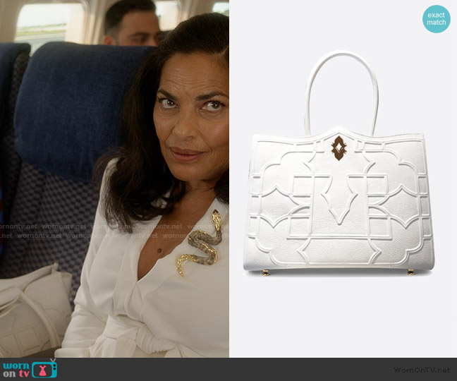 Dellaluna Affresco Grande worn by Seema Patel (Sarita Choudhury) on And Just Like That