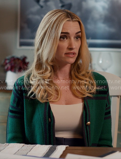 Georgia’s green plaid cardigan on Ginny & Georgia