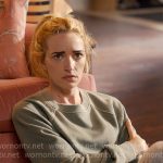 Georgia’s sage green sweatshirt on Ginny & Georgia