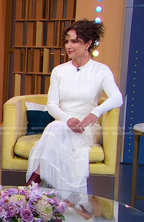 Jean Louisa Kelly’s white knit fringed dress on Good Morning America