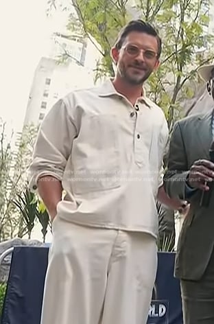 Jonathan Bailey’s white shirt on Today