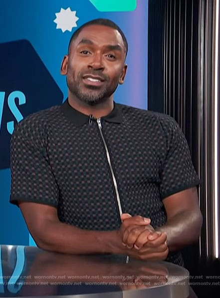 Justin’s geometric pattern knit shirt on E! News