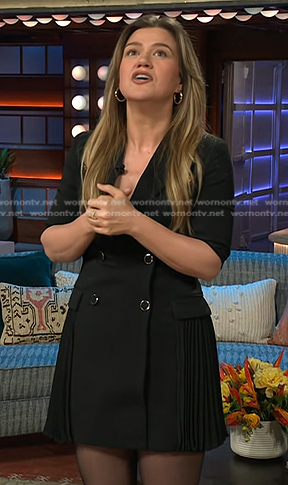 Kelly’s black pleated blazer dress on The Kelly Clarkson Show