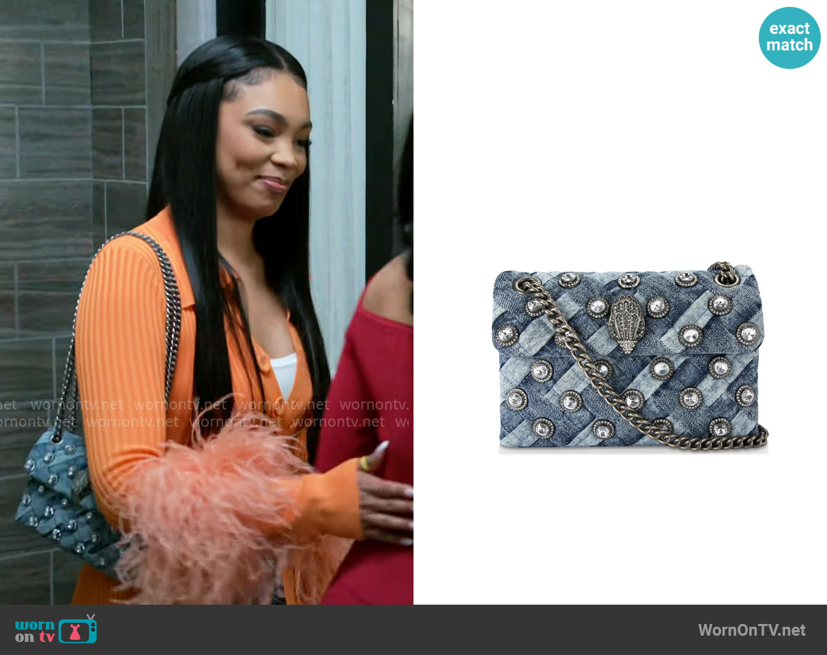 Kurt Geiger Kensington Leather Mini Crossbody Bag worn by Chelsea Hamilton (RhonniRose Mantilla) on Beyond the Gates