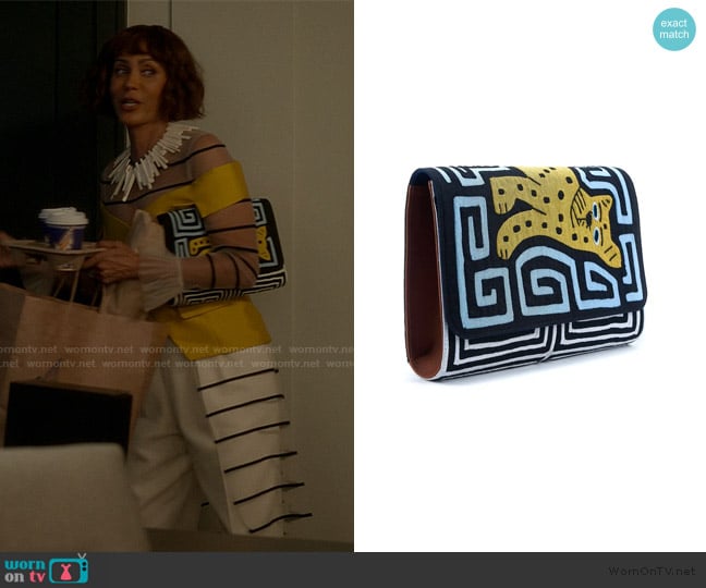 Mola Sasa Jaguar Clutch worn by Lisa Todd Wexley (Nicole Ari Parker) on And Just Like That