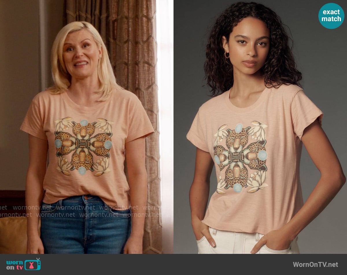 Pilcro The Billy Regenerative Cotton Crew Tee Real Fun, Wow! Edition worn by Ellen Baker (Jennifer Robertson) on Ginny & Georgia