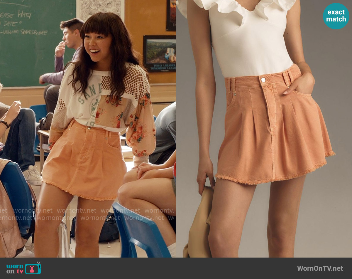 Pilcro Pleated Micro Denim Skirt worn by Norah (Chelsea Clark) on Ginny & Georgia