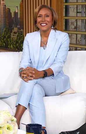 Robin’s light blue blazer and pants on Good Morning America