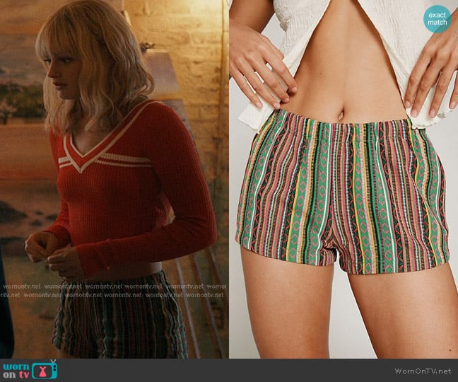 Kimchi Blue Cleo Beach Micro Short in Green worn by Mirren Sinclair Sheffield (Esther McGregor) on We Were Liars