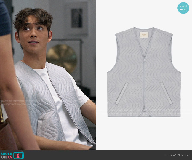 Aimé Leon Dore Lightweight Filled Vest in Grey worn by Steven (Sean Kaufman) on The Summer I Turned Pretty