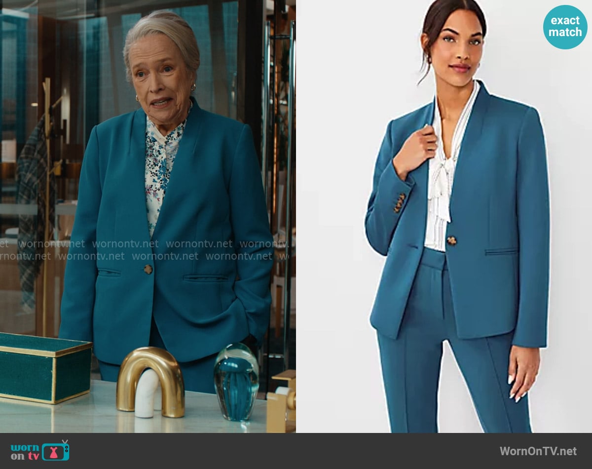Ann Taylor The Cutaway Blazer In Double Knit In Dragonfly worn by Madeline Matlock (Kathy Bates) on Matlock
