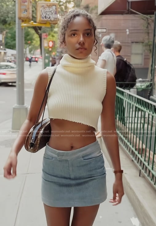 Ava’s white cropped turtleneck vest on Next Gen NYC