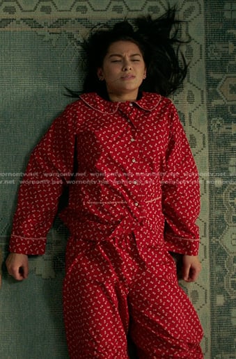 Belly’s red print pajamas on The Summer I Turned Pretty
