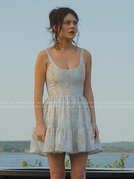 Cadence’s blue floral sleeveless mini dress on We Were Liars