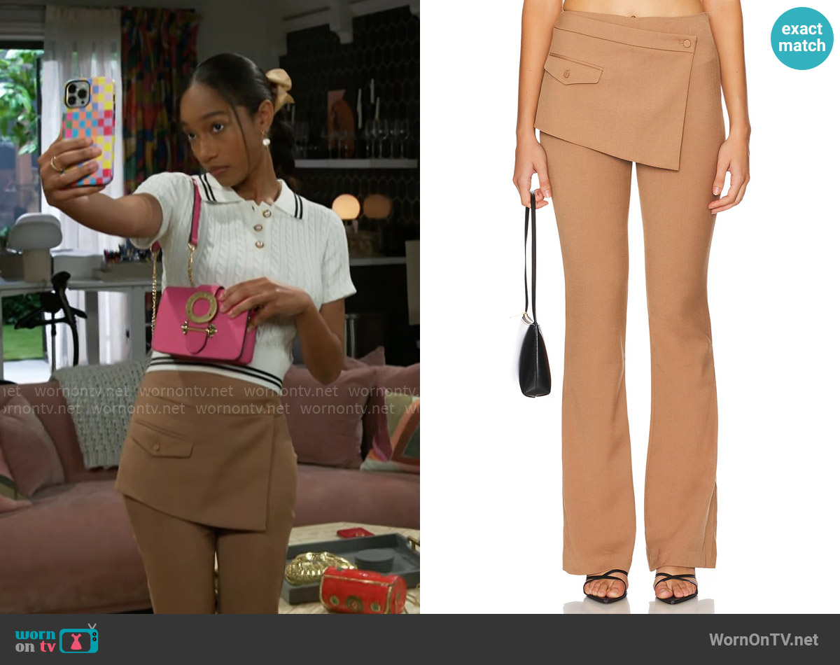 Camila Coelho Paola Pant worn by Samantha Richardson (Najah Jackson) on Beyond the Gates