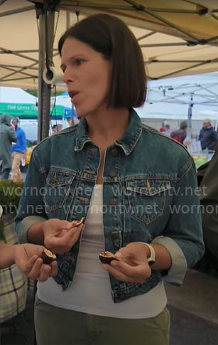 Dana Jacobson’s denim jacket on CBS Mornings