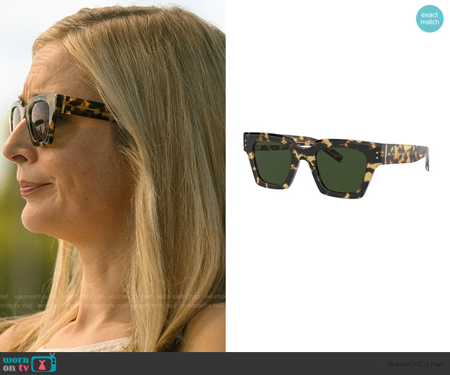 Dolce and Gabbana DG4413-337552 Sunglasses worn by Penelope Sinclair (Caitlin Fitzgerald) on We Were Liars