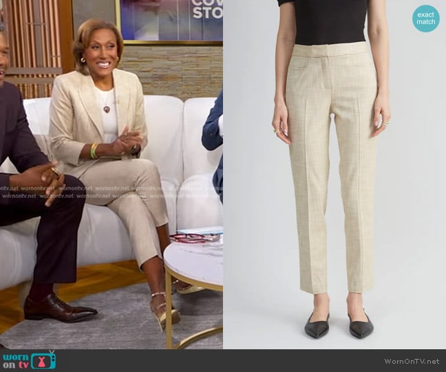 Robin’s beige pants on Good Morning America