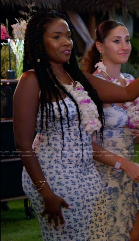 Jasmine’s blue floral print dress on The Valley