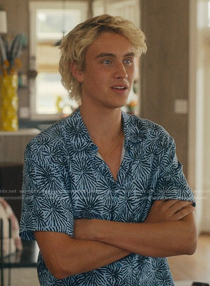Johnny’s blue Sea Urchin print shirt on We Were Liars