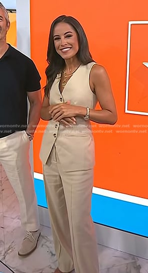 Kaylee’s beige vest and pants on Today