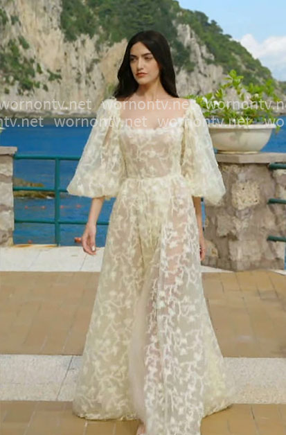 Model’s yellow gown on The Bold and the Beautiful