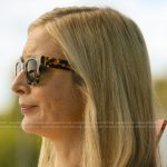 Penny’s turtoise sunglasses on We Were Liars