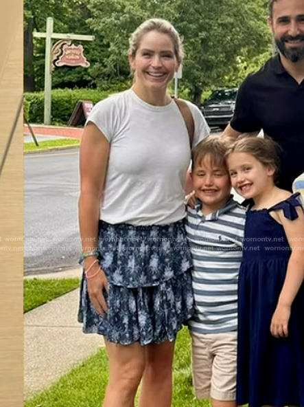 Sara’s blue floral print mini skirt on The View