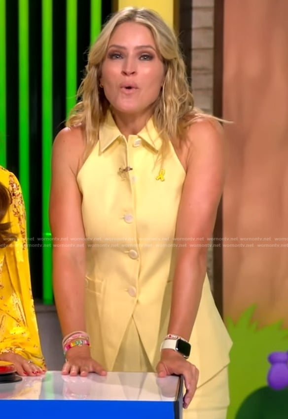 Sara’s yellow button vest and pants on The View