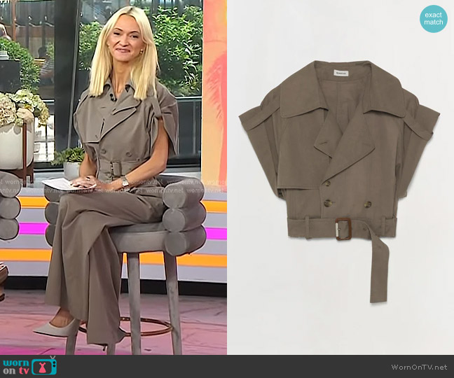 Simkhai Axel Linen Top in Faded Olive worn by Zanna Roberts Rassi on Today