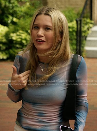 Taylor’s blue print long sleeve top on The Summer I Turned Pretty