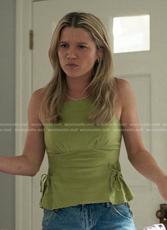 Taylor’s green top on The Summer I Turned Pretty
