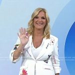 Trisha Yearwood’s white embroidered blazer on Today
