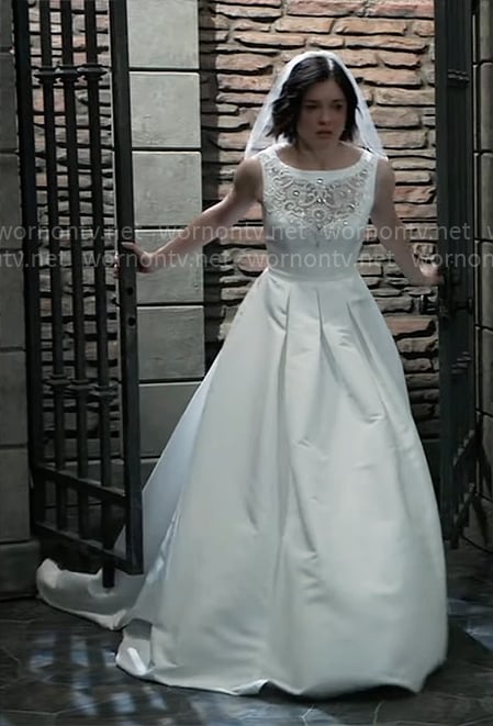 Willow’s wedding dress on General Hospital