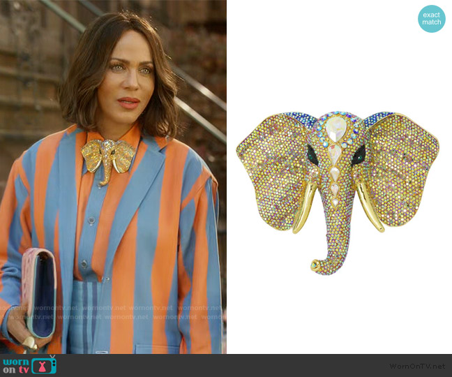 Butler and Wilson Wise Elephant Brooch worn by Lisa Todd Wexley (Nicole Ari Parker) on And Just Like That
