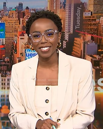 Zinhle’s beige strapless vest and blazer on NBC News Daily