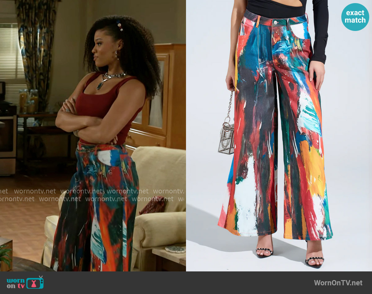 Akira Creative Freedom Printed Denim worn by Eva Thomas (Ambyr Michelle) on Beyond the Gates