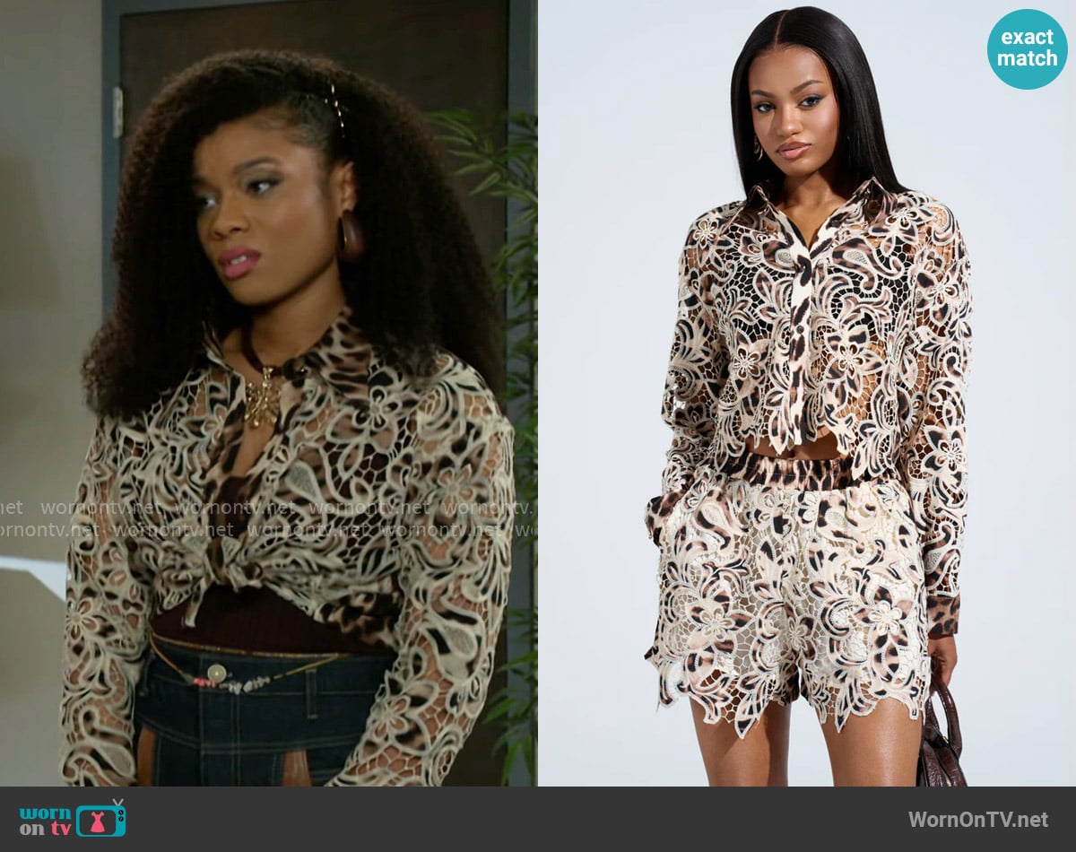 Akira Leila Leopard Button Down worn by Eva Thomas (Ambyr Michelle) on Beyond the Gates